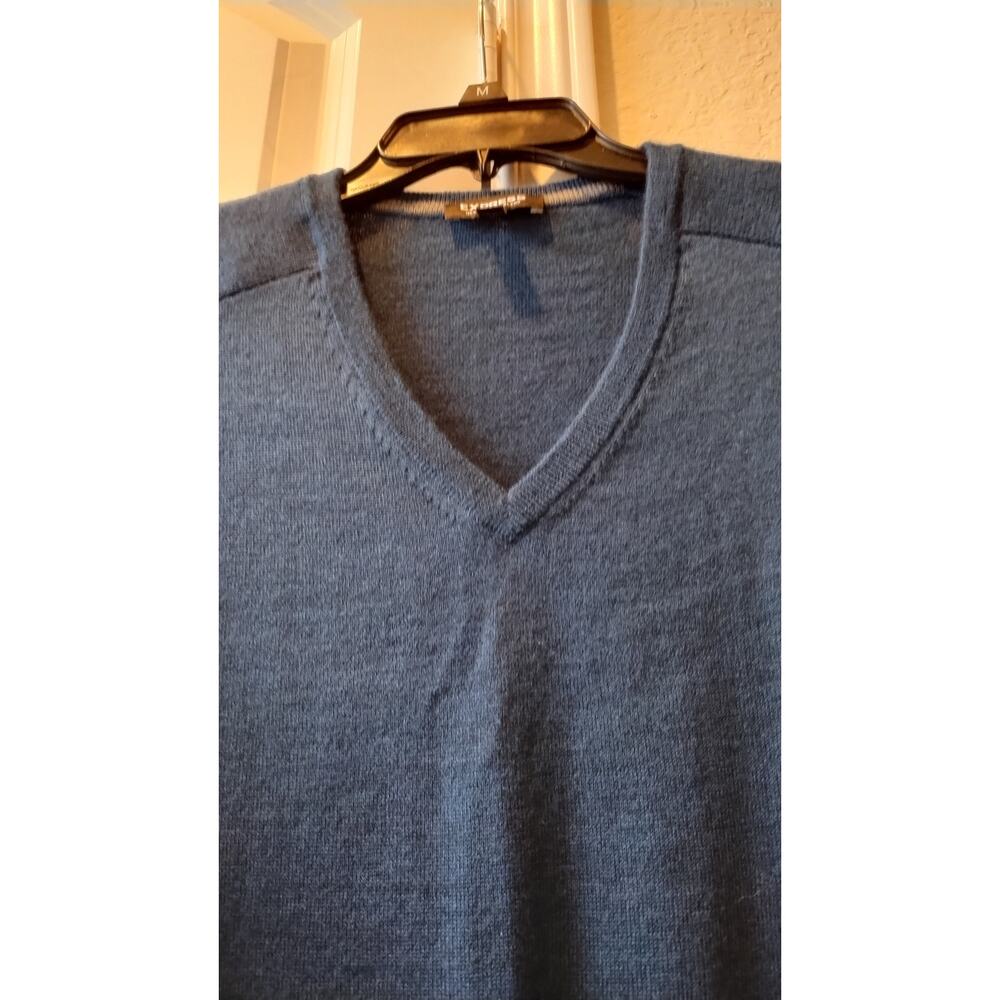 Express Solid Merino Wool V-Neck Men Sweater Casu… - image 5